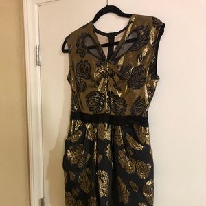 Philippine - Size 4 gold/black sleeveless midi